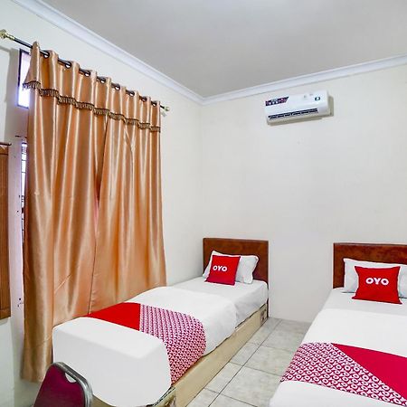 Oyo 91199 Felicia Homestay Medan Exteriér fotografie