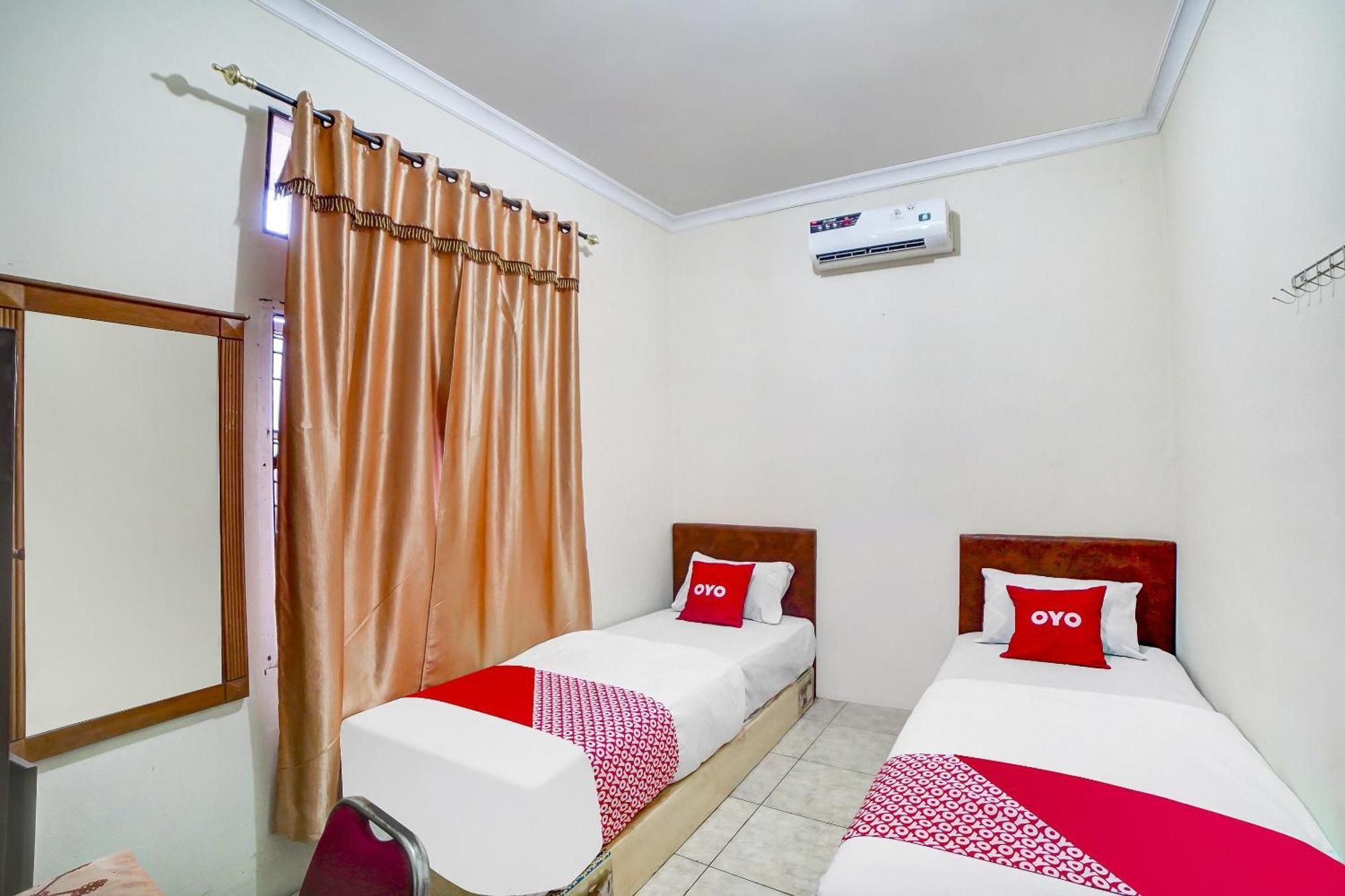 Oyo 91199 Felicia Homestay Medan Exteriér fotografie