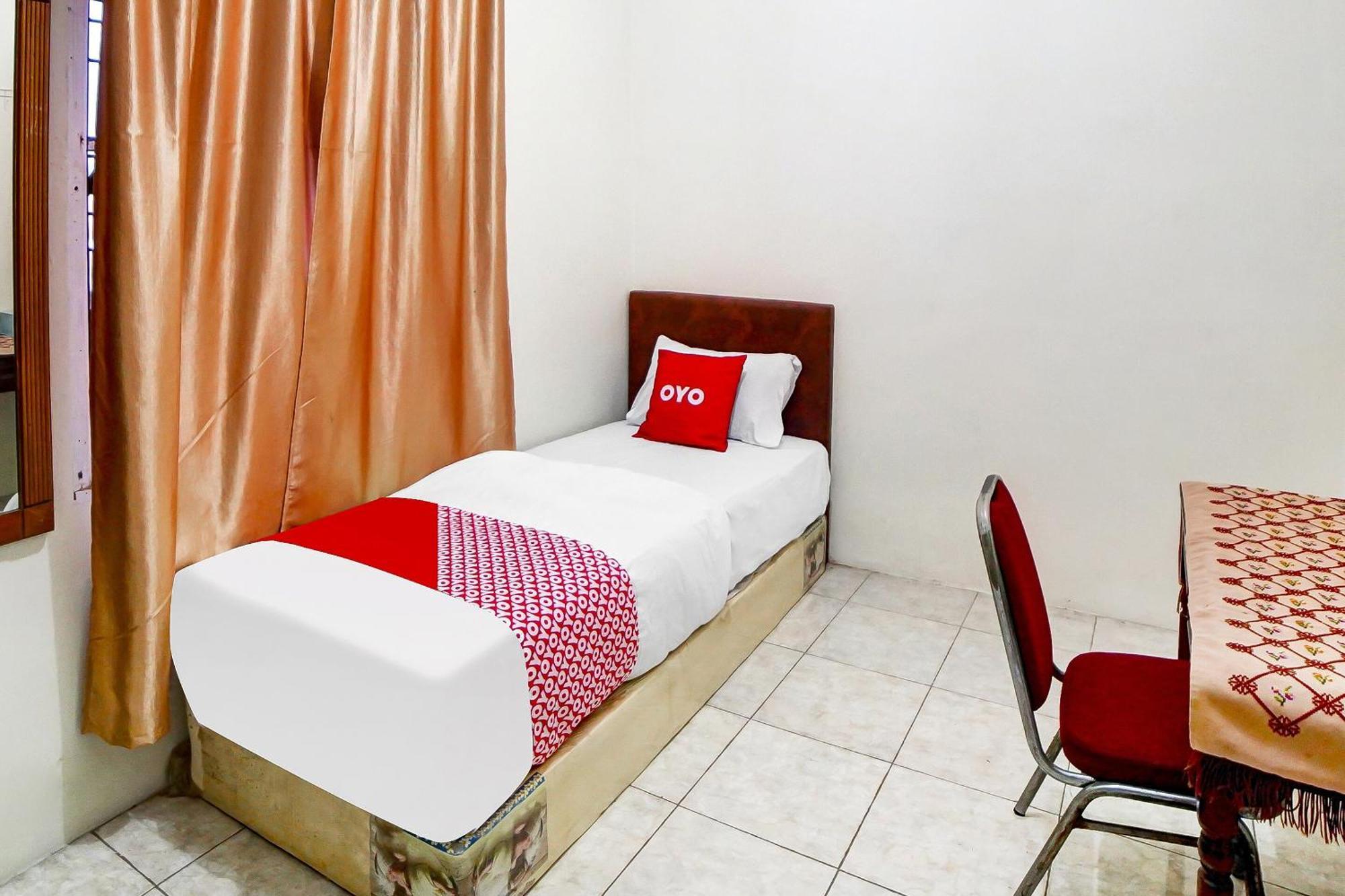 Oyo 91199 Felicia Homestay Medan Exteriér fotografie